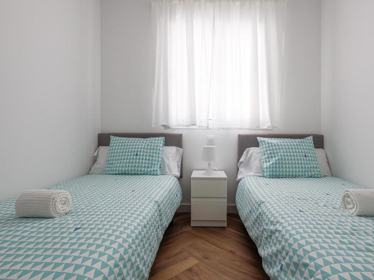 Algaba Aral Apartment Alcala del Rio Ngoại thất bức ảnh