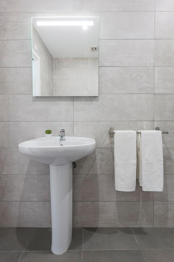 Algaba Aral Apartment Alcala del Rio Ngoại thất bức ảnh
