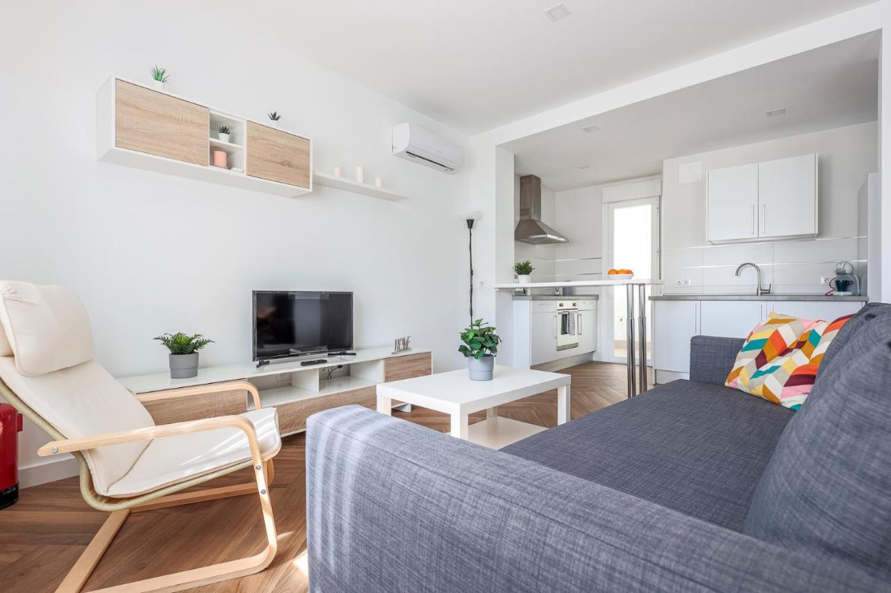 Algaba Aral Apartment Alcala del Rio Ngoại thất bức ảnh