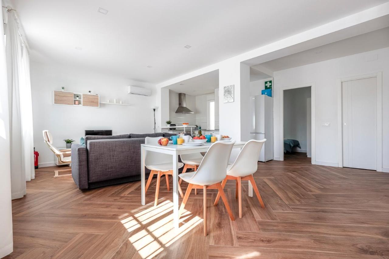 Algaba Aral Apartment Alcala del Rio Ngoại thất bức ảnh